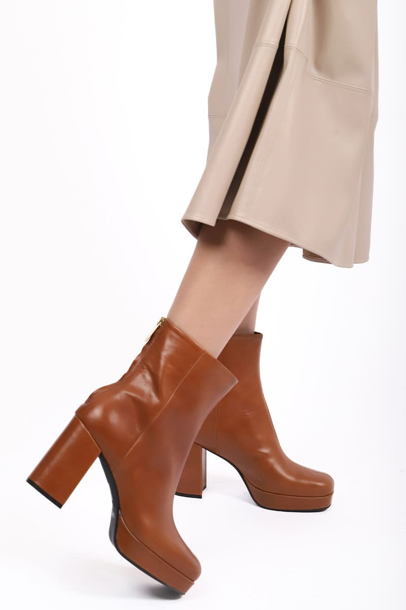 Charlzie Ankle Boots