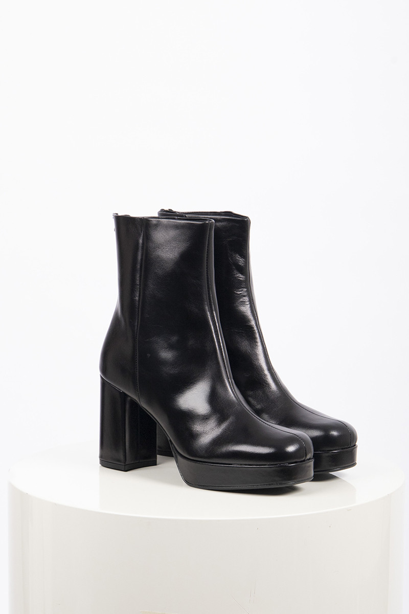 Charlize Boot Carmens