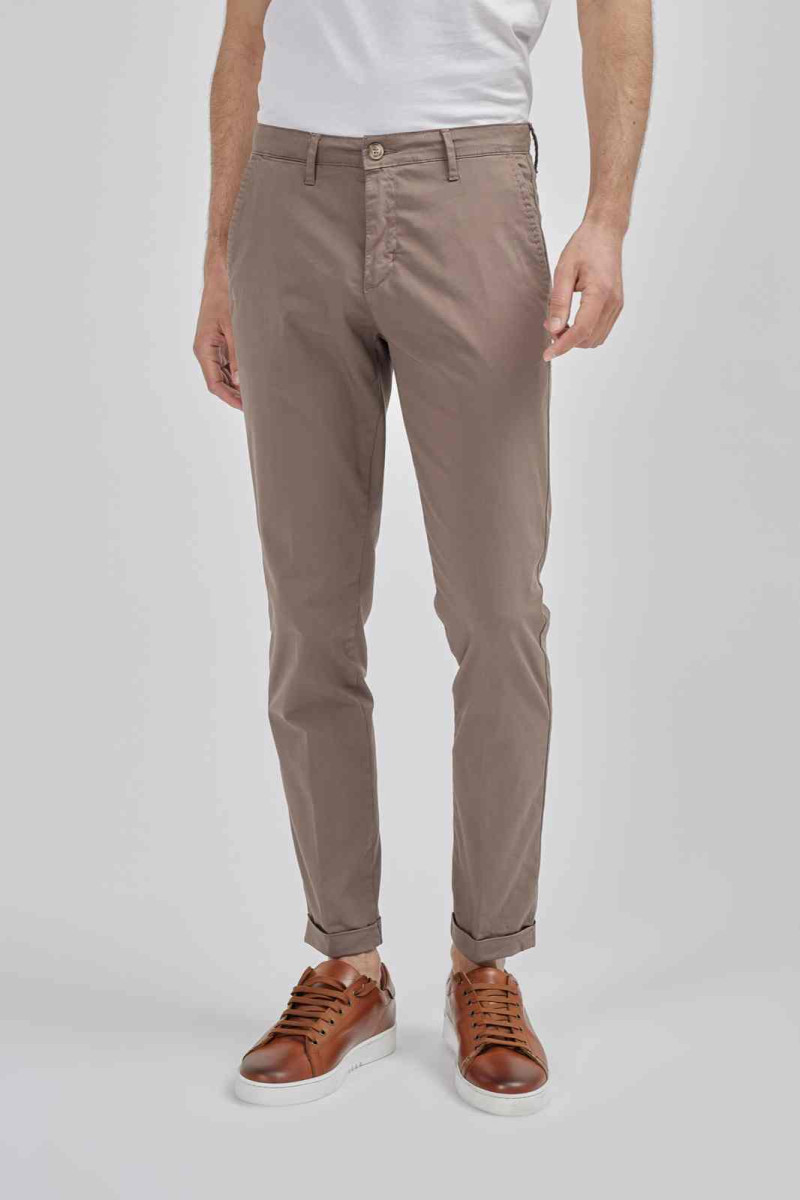 Pantalone Capri Raso