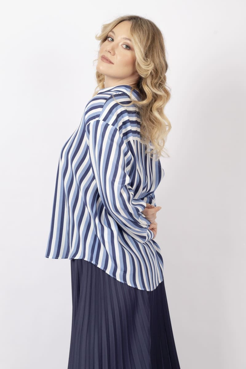 Ixie shirt with all-over stripes