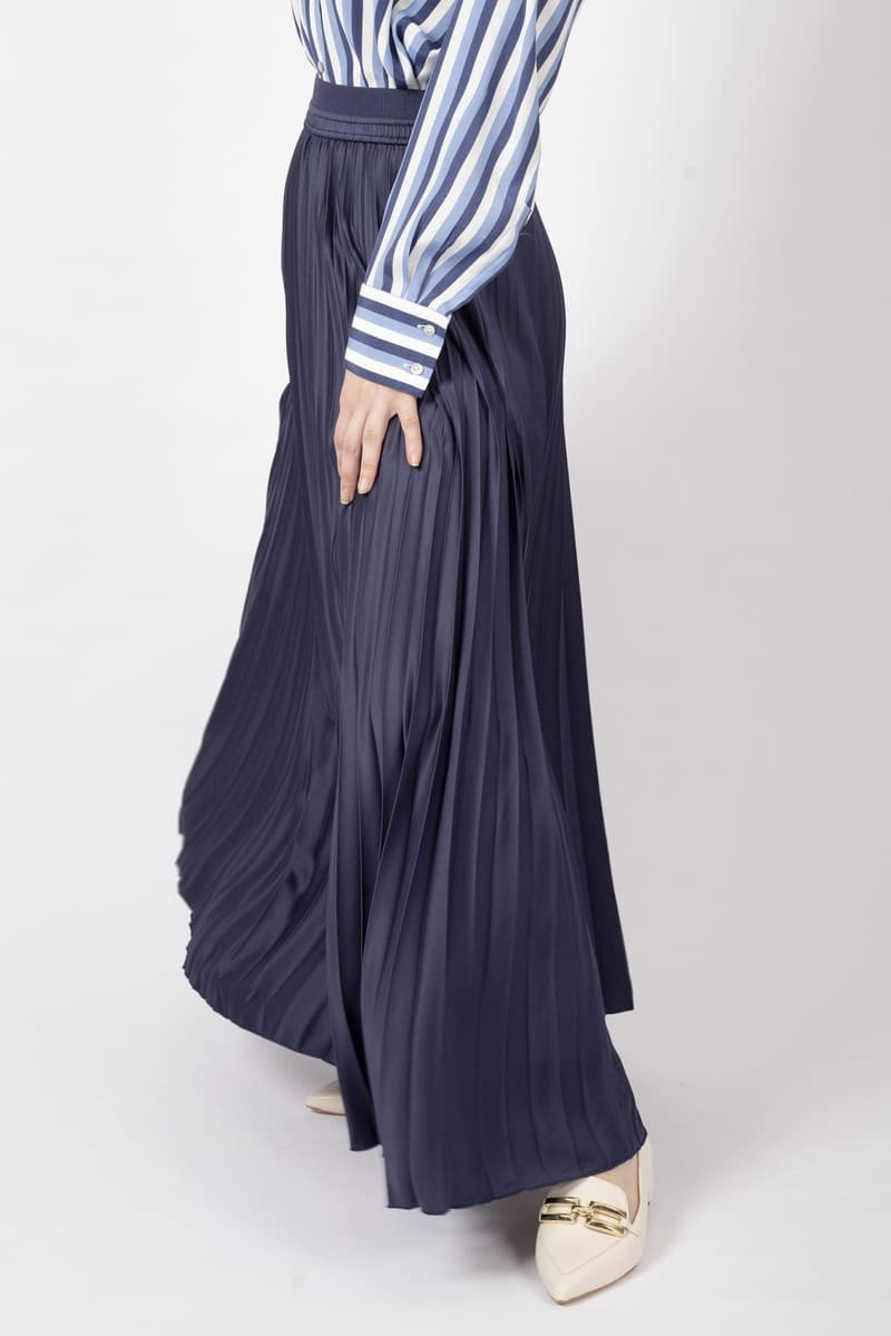 Agente blue pleated midi skirt