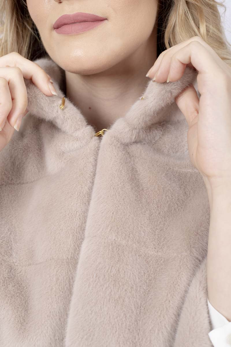 Cip jacket in beige fur