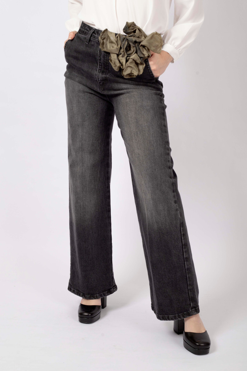 Black palazzo jeans with brooch