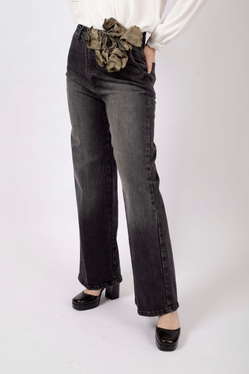 Black palazzo jeans with brooch