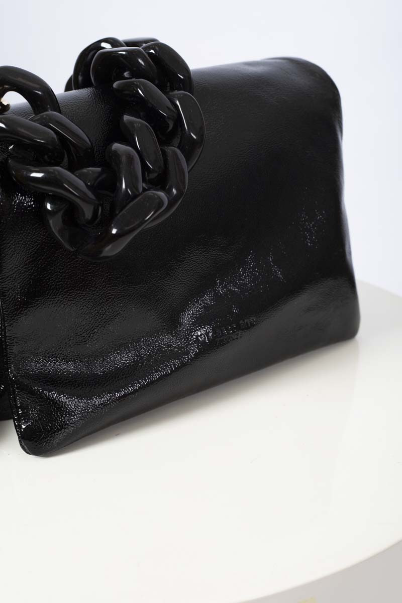 Black chain shoulder bag