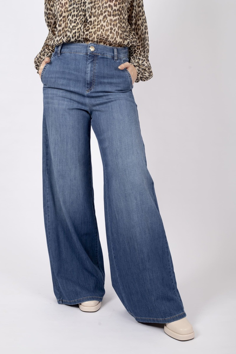 Jeans a palazzo blu