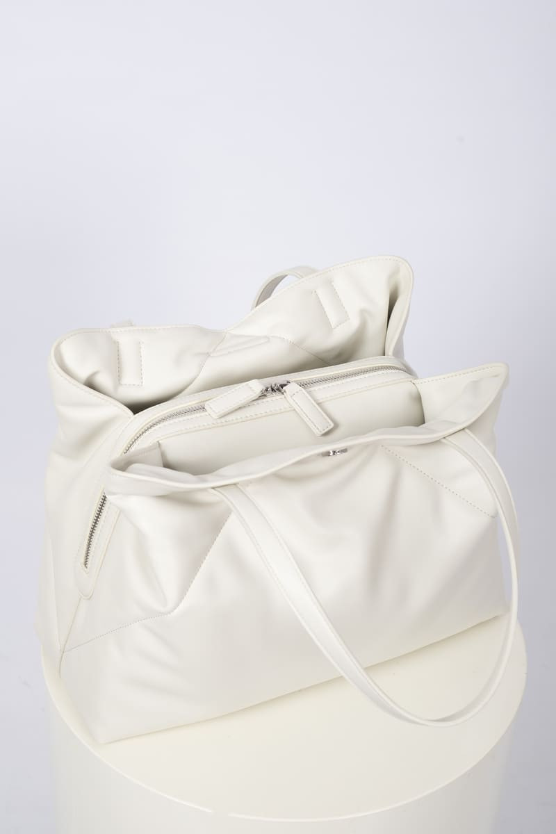 Distesa padded white bag