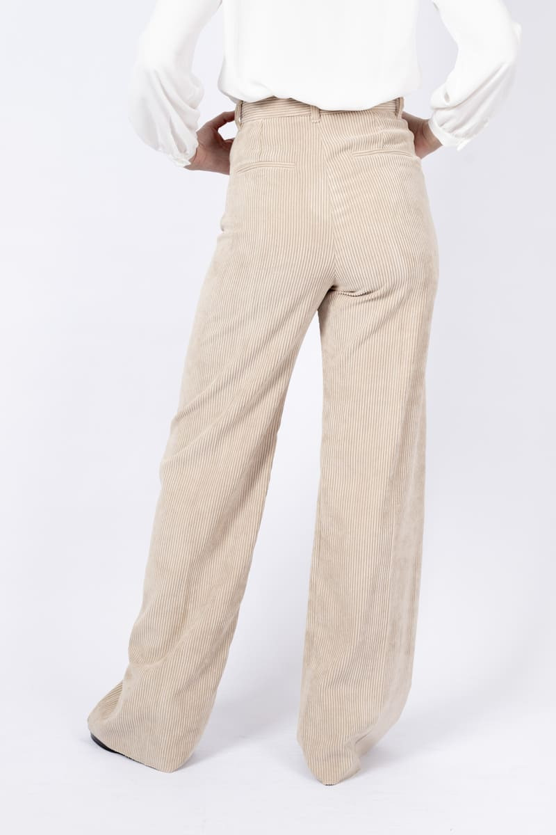 Group wide leg camel trousers