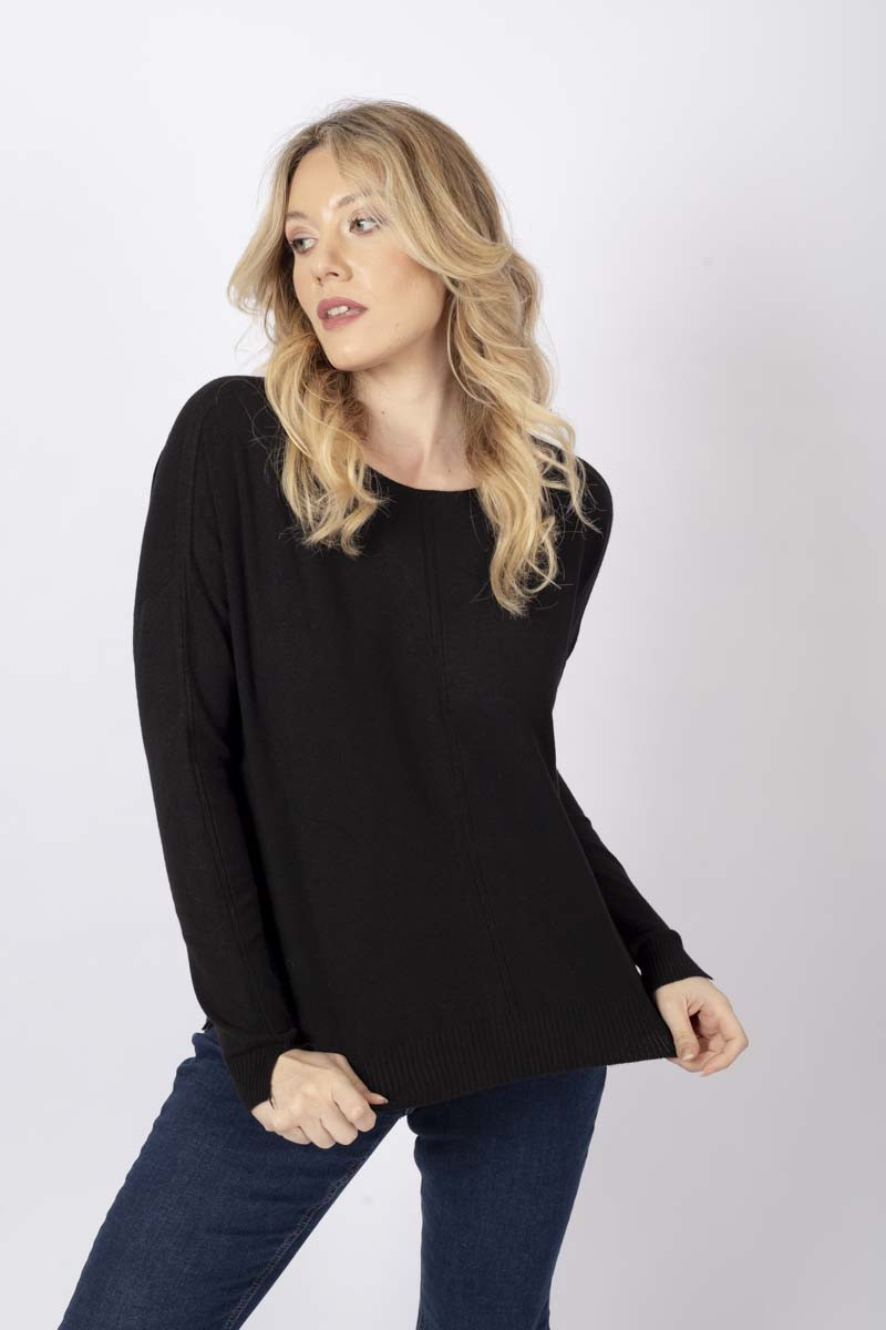 Long-sleeved black top