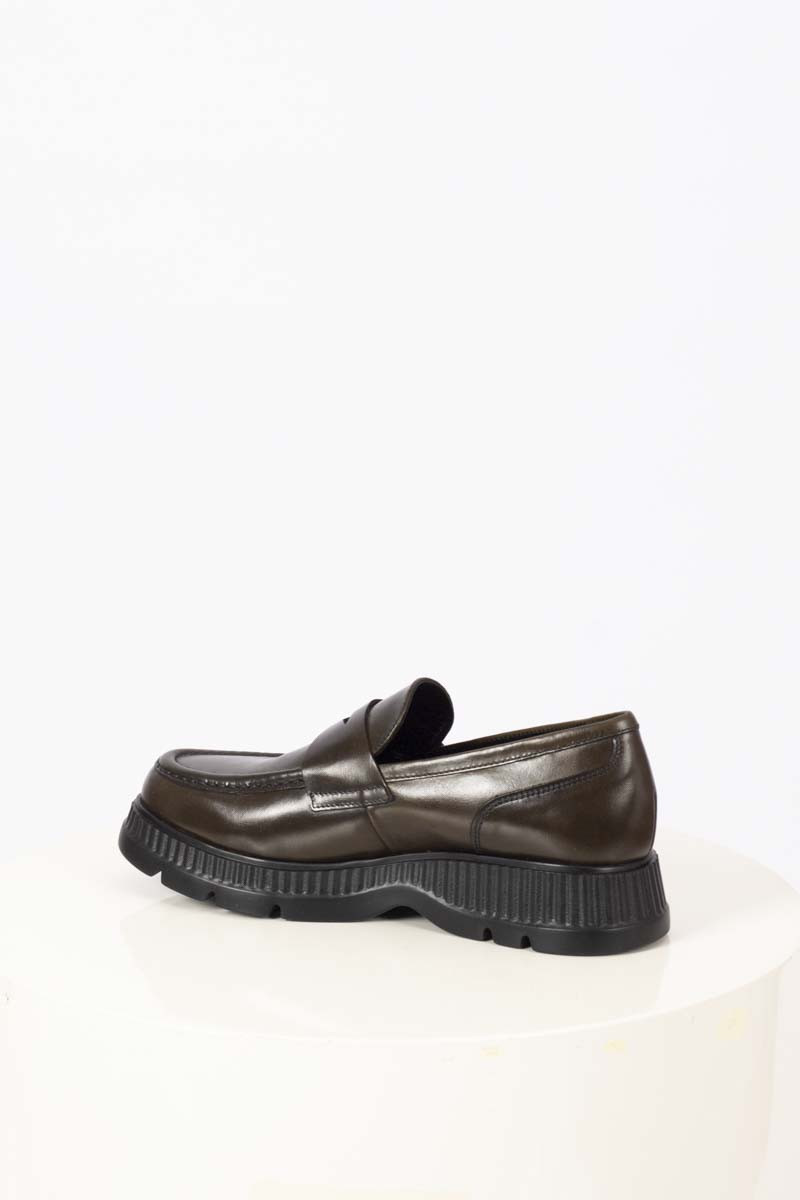 Cindy Clam mility loafers