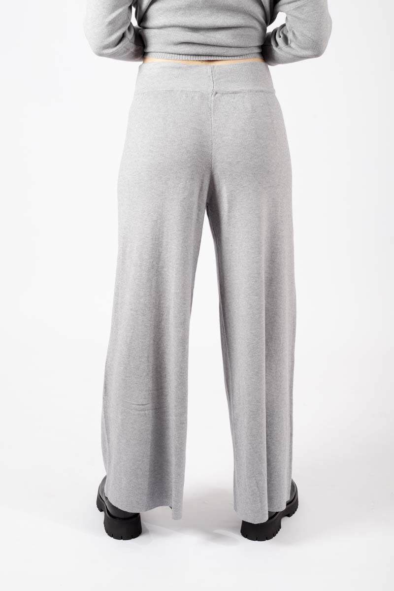 Pantalone linea morbida grigio