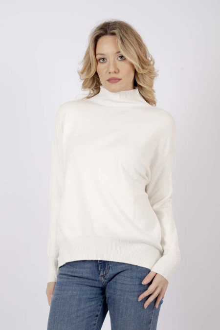 Butter sweater with side slits