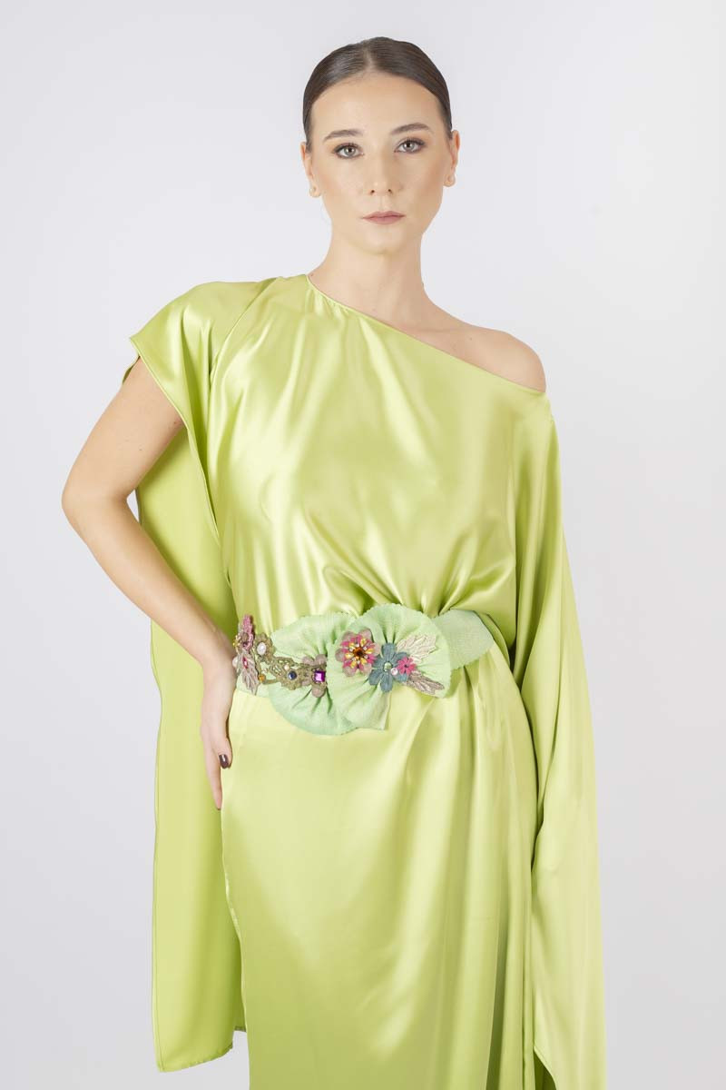 Long satin dress in pistachio green