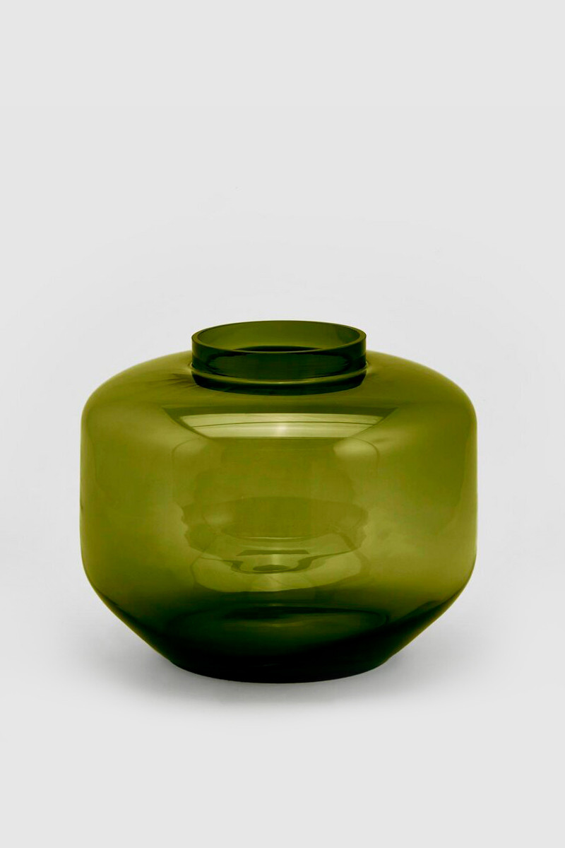 Low Elegance Vase