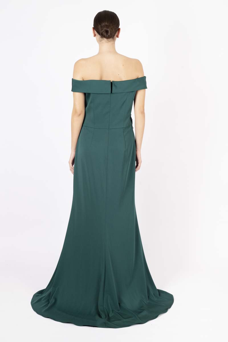 Two-tone humeral neckline dress