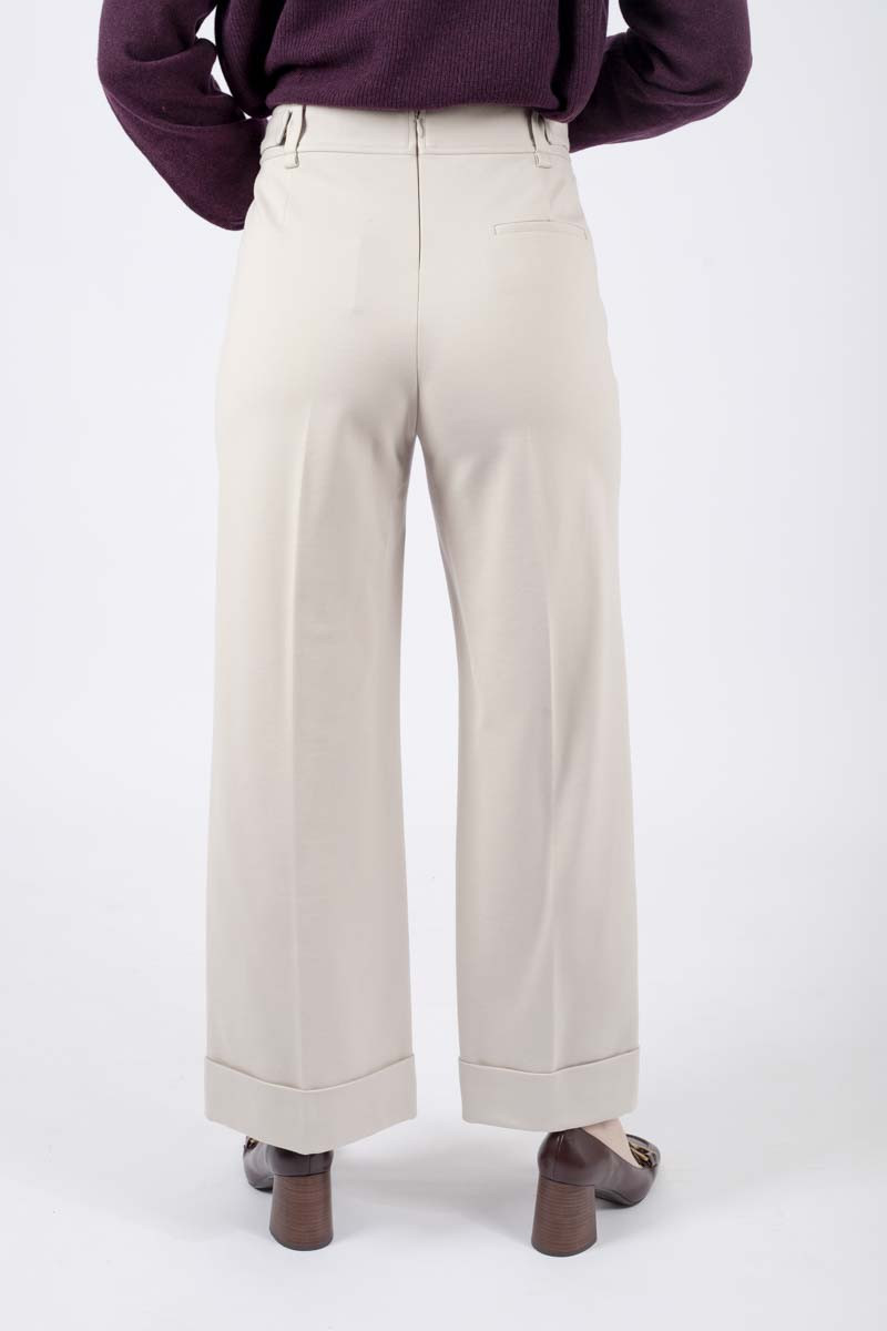 Greige cropped pants with belt